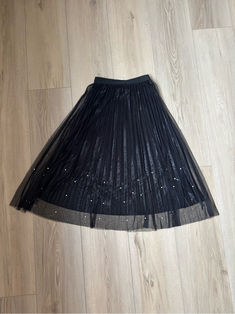Black Midi Pleated Tulle Skirt with Sequin Accents